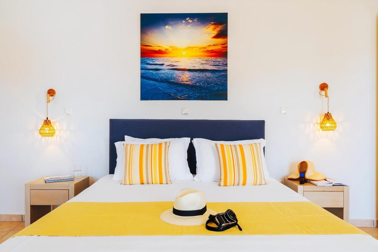 Aelia Apartments & Suites Livadi  エクステリア 写真